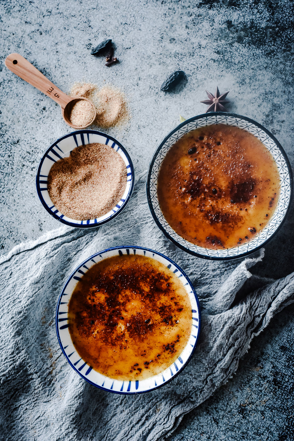 Lust auf einen Käsegang der besonderen Art? Dann versuch mal diese salzige Crème brûlée mit Epoisses! Das Rezept ist einfach, genial und gelingt immer.