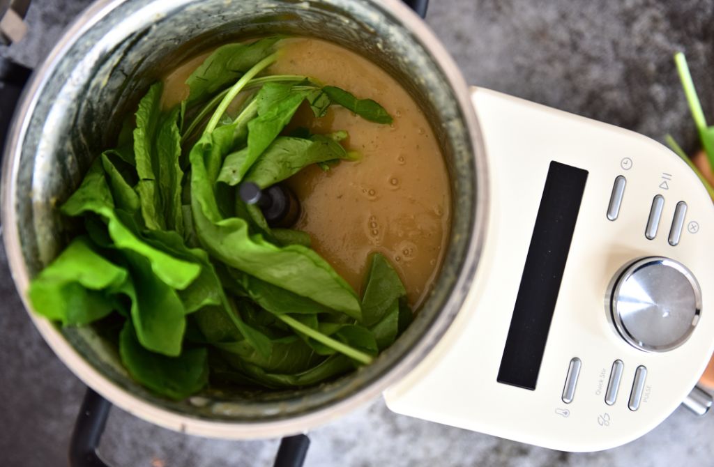 Sauerampfersuppe mit Kartoffeln